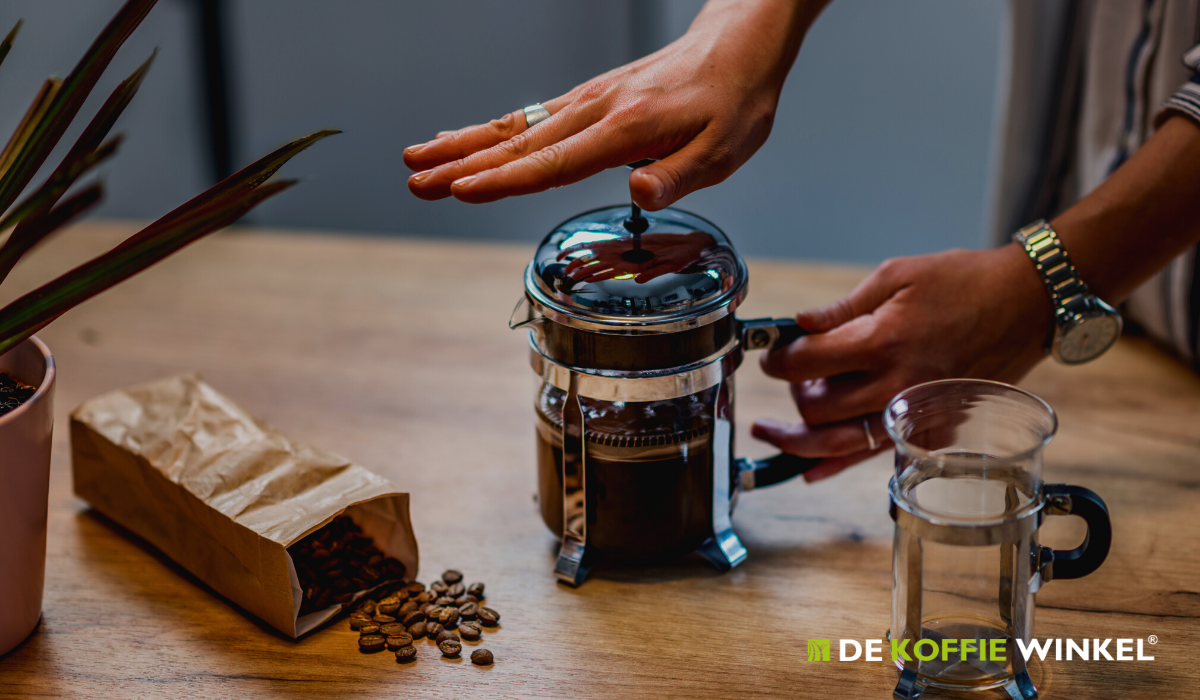 bossen Perioperatieve periode niet verwant French press koffie zetten, hoe werkt dit? - DE KOFFIE WINKEL bossen Perioperatieve periode niet verwant French press koffie zetten, hoe werkt dit? - DE KOFFIE WINKEL